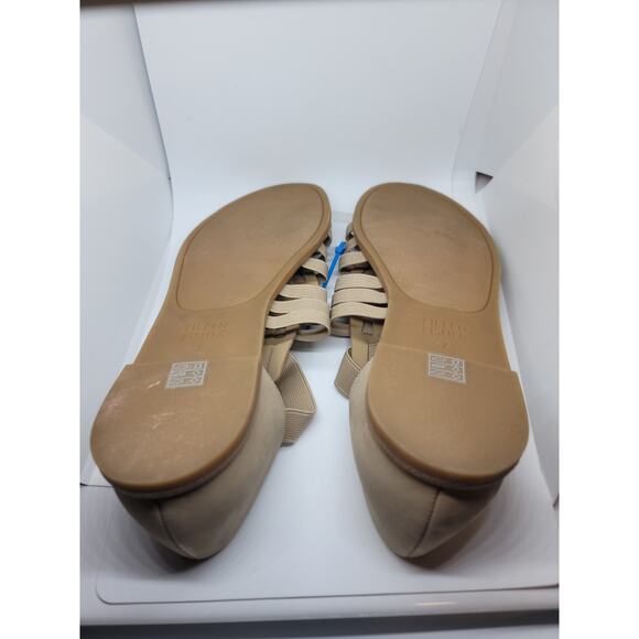 Eileen Fisher Rato Sandal in Honey Tumbled Nubuck - Picture 5 of 10